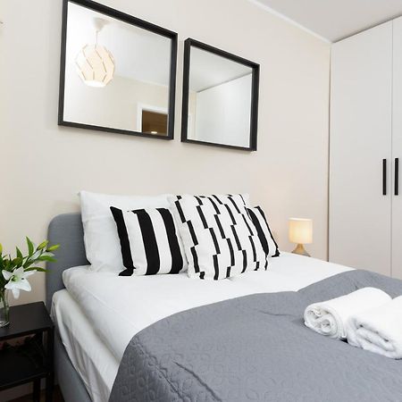 Apartments Warsaw Krolewska By Noclegi Renters Extérieur photo